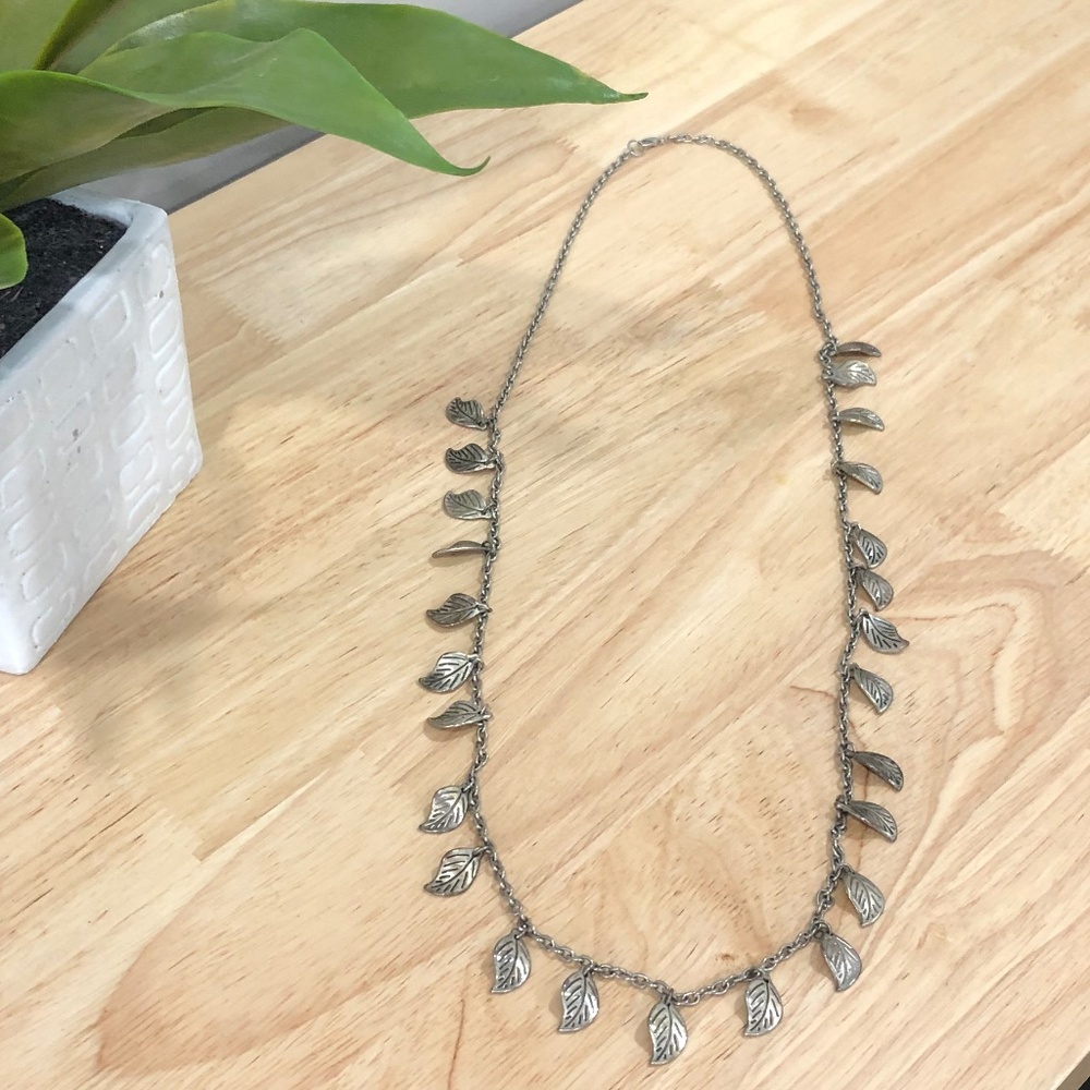 🌸 3/$25 Leaf Fashion Necklace
